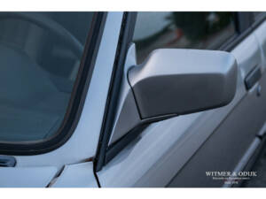 Image 41/50 de BMW 320i Touring (1989)