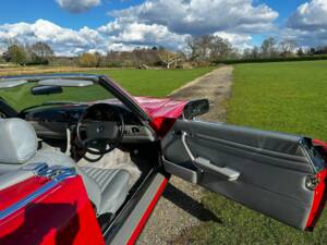 Imagen 37/50 de Mercedes-Benz 300 SL (1988)