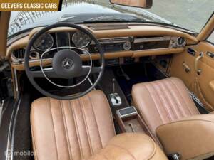 Afbeelding 10/13 van Mercedes-Benz 280 SL (1969)