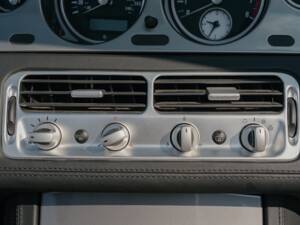 Image 160/185 of BMW Z8 (2001)