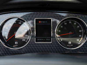 Image 18/31 of Bentley Azure T (2009)
