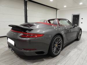 Bild 4/15 von Porsche 911 Carrera 4S (2017)