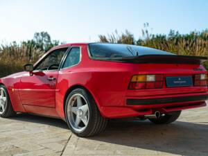 Image 7/50 de Porsche 944 Turbo S (1988)