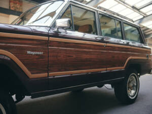 Image 7/96 of Jeep Wagoneer Limited (1982)