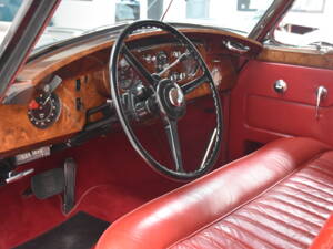 Image 15/23 of Rolls-Royce Silver Cloud I Mulliner (1959)