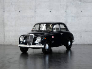 Image 1/24 of Lancia Appia C10 (1955)