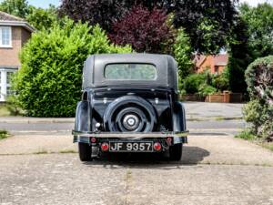 Image 18/33 of Morris 12&#x2F;4 (1935)