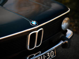 Image 26/57 de BMW 1602 (1973)