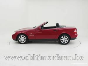 Image 8/15 of Mercedes-Benz SLK 200 (1997)