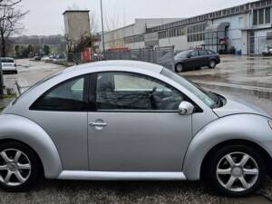 Image 7/22 of Volkswagen New Beetle 1.9 TDI (2003)