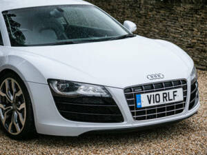 Image 7/38 of Audi R8 V10 (2010)