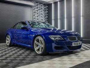 Bild 25/50 von BMW M6 (2008)