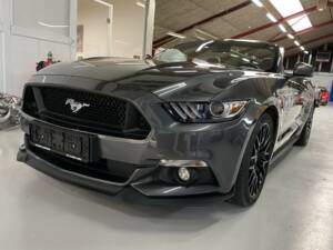 Image 2/63 of Ford Mustang 5.0 (2017)