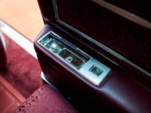 Bild 177/200 von Cadillac Coupe DeVille (1968)