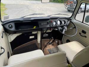 Bild 6/12 von Volkswagen T2b Westfalia (1975)
