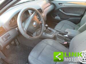 Immagine 9/10 di BMW 320d (2000)