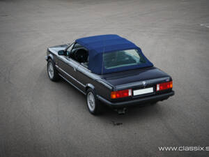 Bild 8/24 von BMW 325i (1989)