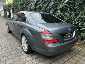 Immagine 6/17 di Mercedes-Benz S 350 (2007)