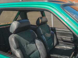 Bild 36/50 von Peugeot 205 GTi 1.9 (1991)