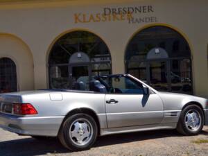 Imagen 8/50 de Mercedes-Benz 300 SL (1991)
