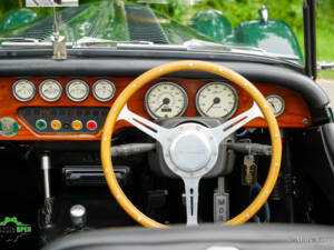 Bild 9/68 von Morgan 4&#x2F;4 1800 (2002)