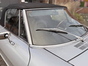 Image 11/71 of Alfa Romeo 2000 Spider Veloce (1977)