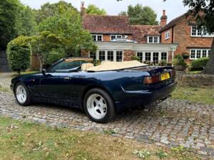 Image 13/27 of Aston Martin V8 Volante (1997)