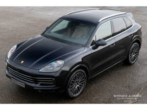 Image 9/37 of Porsche Cayenne S (2018)