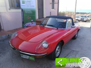 Image 2/10 of Alfa Romeo 2000 Spider Veloce (1980)