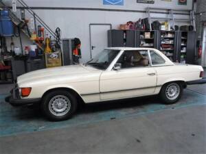 Imagen 5/50 de Mercedes-Benz 380 SL (1985)