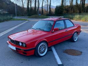 Image 100/180 de BMW 316i (1989)