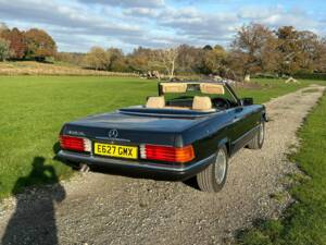 Image 6/71 of Mercedes-Benz 420 SL (1988)