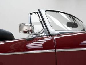 Image 13/15 de MG MGB (1974)