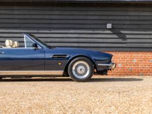 Image 13/50 of Aston Martin V8 EFi Volante (1987)