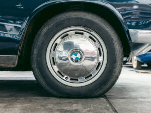 Image 99/112 of BMW 2000 (1970)