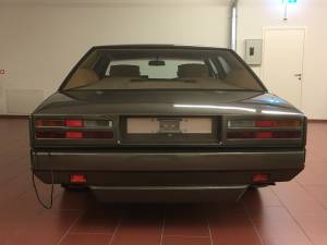 Immagine 6/39 di Aston Martin Lagonda (1982)