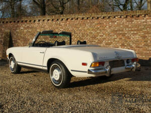 Image 26/50 of Mercedes-Benz 280 SL (1970)