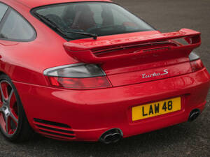 Image 11/39 of Porsche 911 Turbo S (2005)