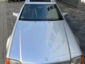 Image 7/24 of Mercedes-Benz SL 600 (1993)