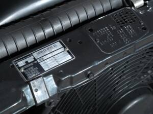 Image 19/52 of Mercedes-Benz 560 SEL (1988)