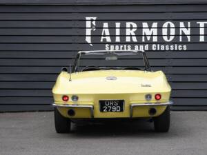 Image 7/40 of Chevrolet Corvette Sting Ray Convertible (1966)