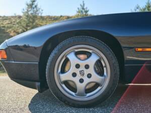 Immagine 34/50 di Porsche 928 GTS (1992)