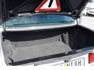 Immagine 29/29 di Mercedes-Benz 300 SE (1990)