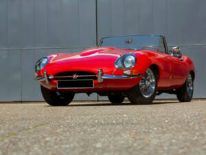 Image 3/11 of Jaguar E-Type 3.8 Flat Floor (1962)