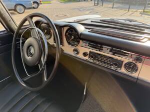 Bild 18/30 von Mercedes-Benz 280 SL (1970)