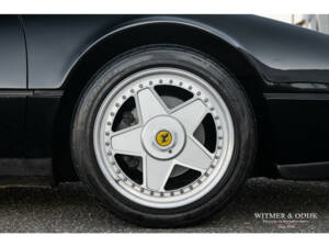 Image 33/41 de Ferrari 328 GTS (1989)