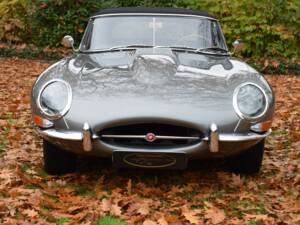 Imagen 3/30 de Jaguar E-Type 4.2 (1966)