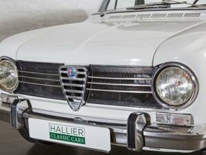 Afbeelding 6/20 van Alfa Romeo Giulia 1300 TI (1969)
