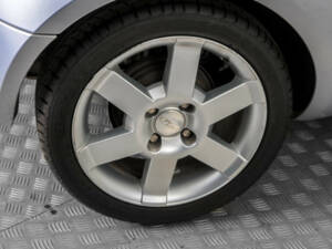 Image 34/50 of Ford Streetka (2004)