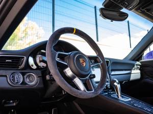 Image 19/50 of Porsche 911 GT3 RS (2017)